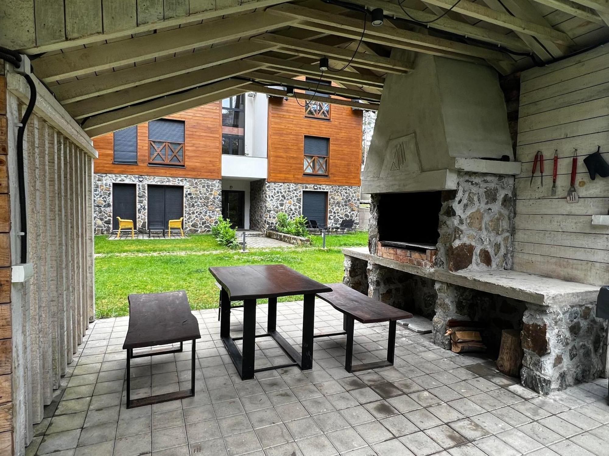 - Divcigora M&d Apartment